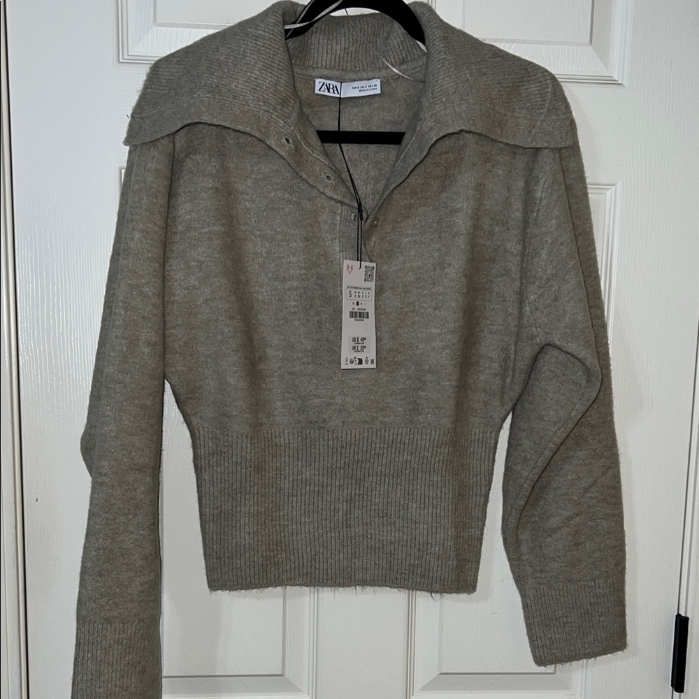 Zara Women's Cowl Neck Sweater in Tan